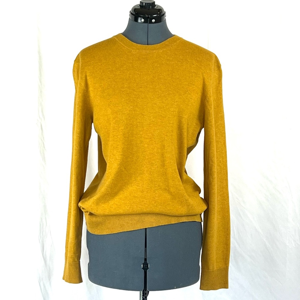 Men’s Old Navy crew neck mustard sweater M 576